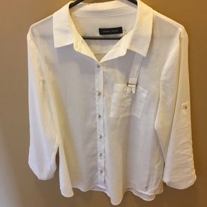 White work shirt 💟